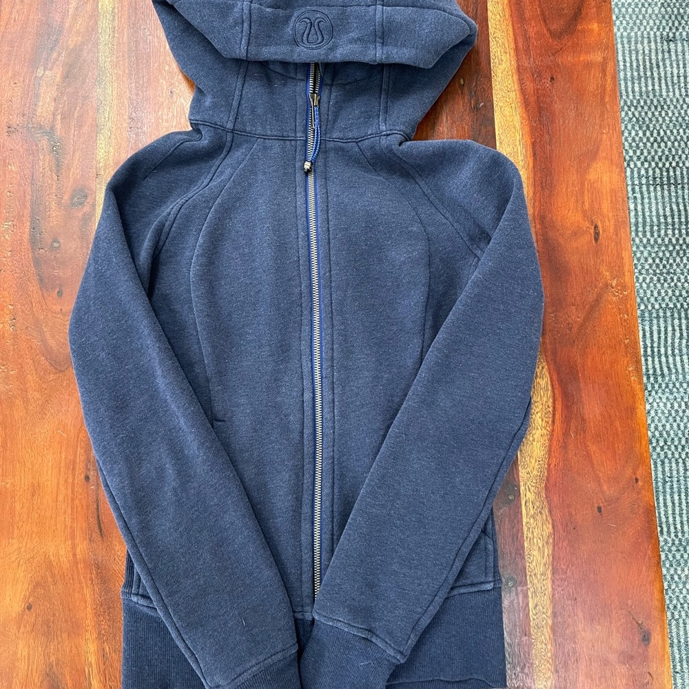 Lululemon Women’s Size 0 Full-zip Scuba Hoodie